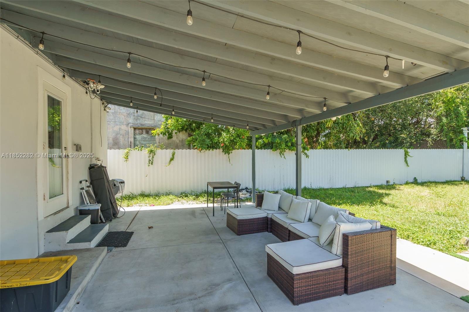 COLUMBIA PARK CORR PL - Residential