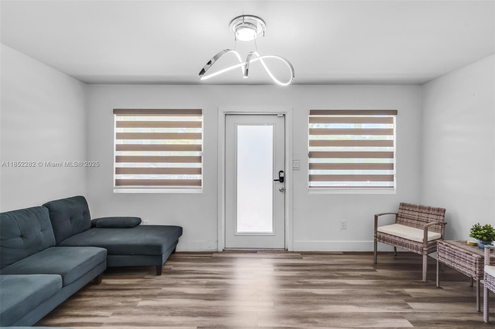 COLUMBIA PARK CORR PL - Residential