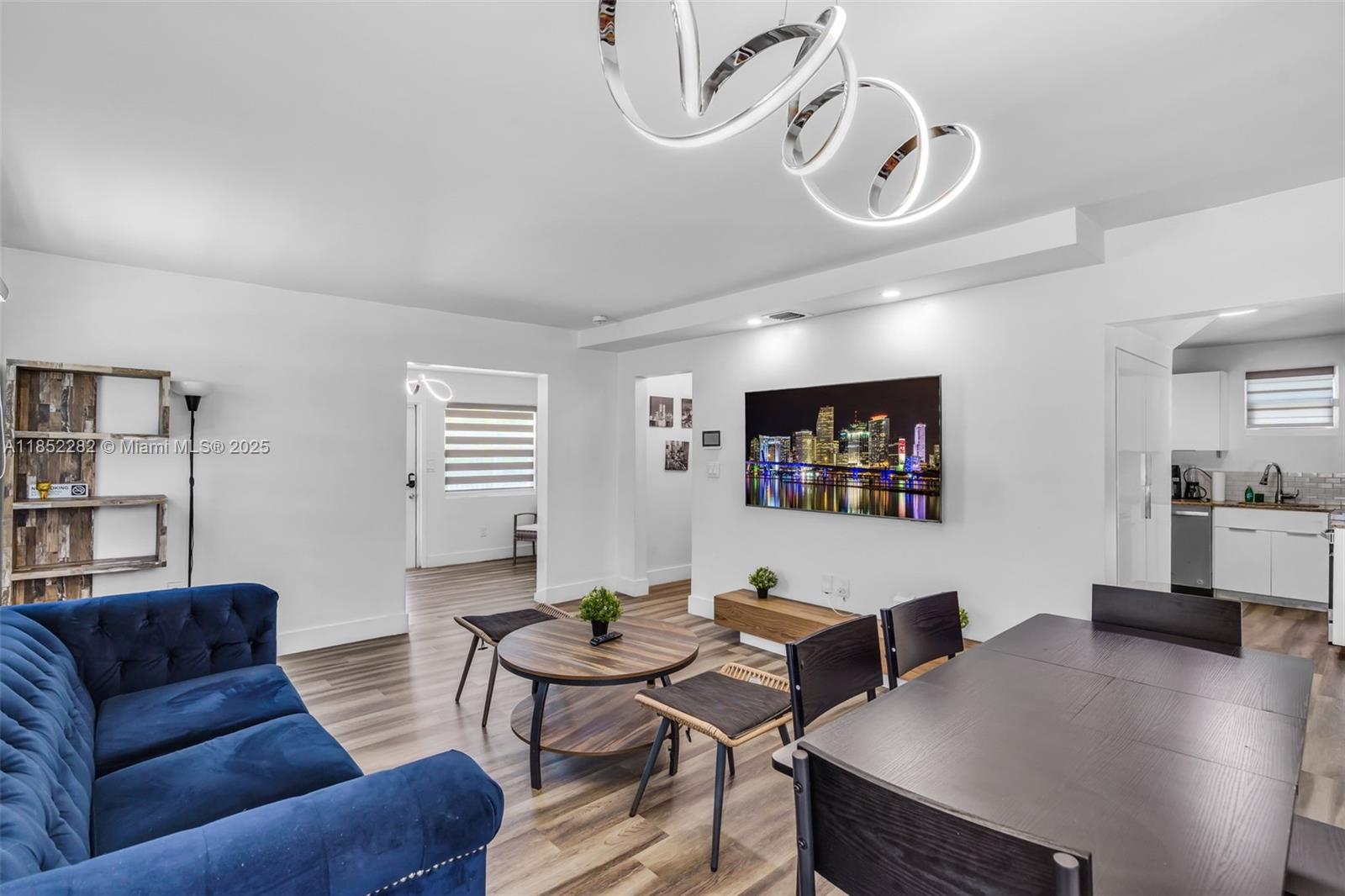 COLUMBIA PARK CORR PL - Residential