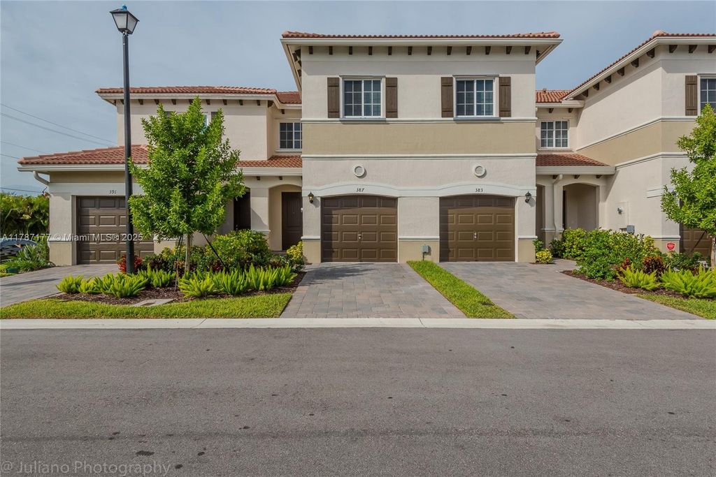 Photo of 387 SE 1st Dr #387, Deerfield Beach, FL 33441 (MLS # A11787177)