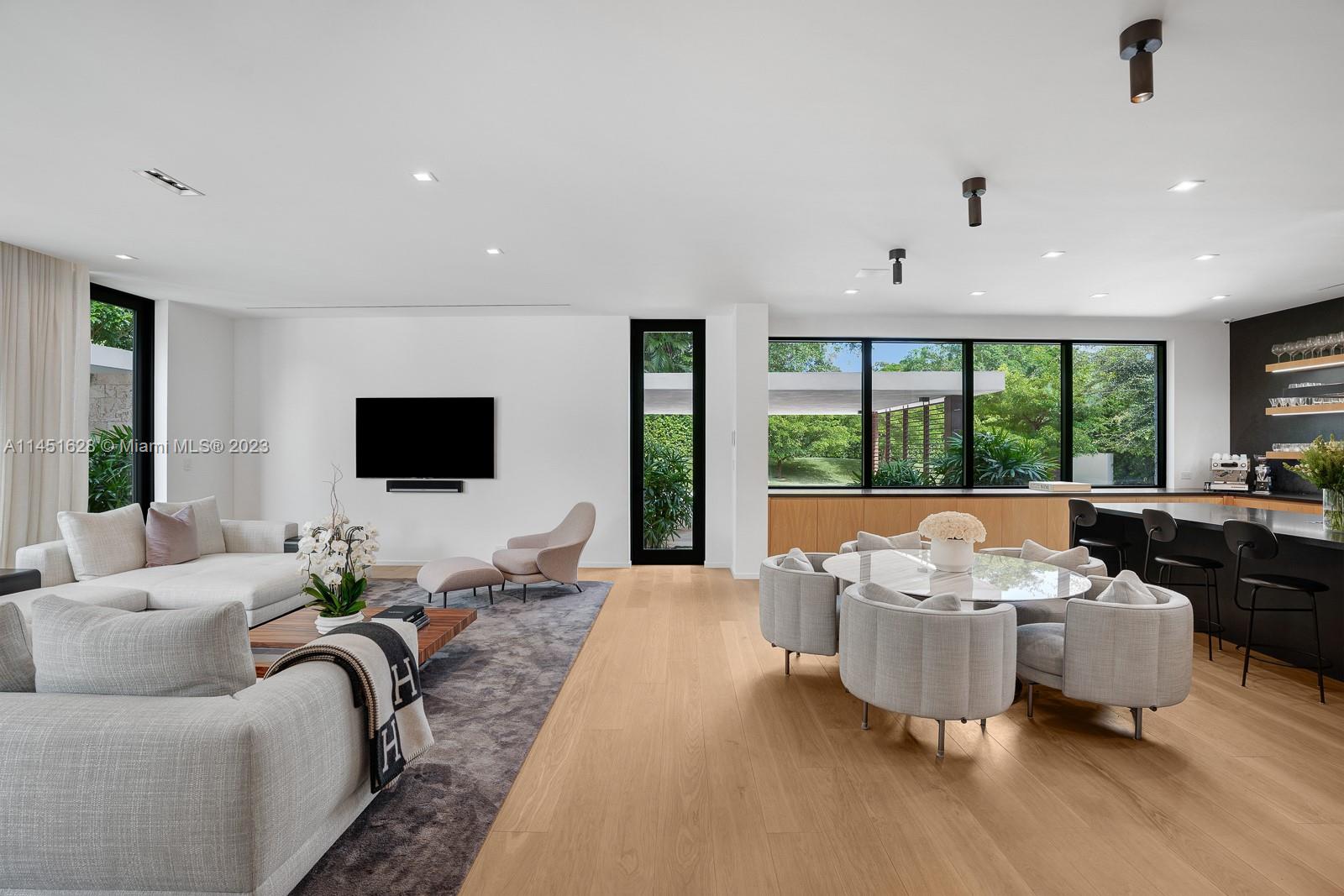 HAMMOCK PARK - Residential