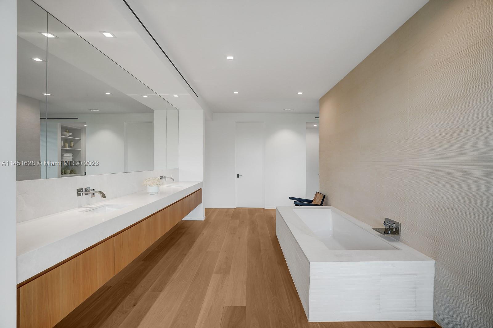 HAMMOCK PARK - Residential