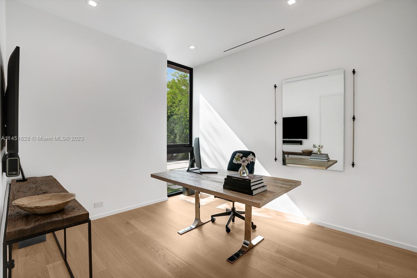 HAMMOCK PARK - Residential