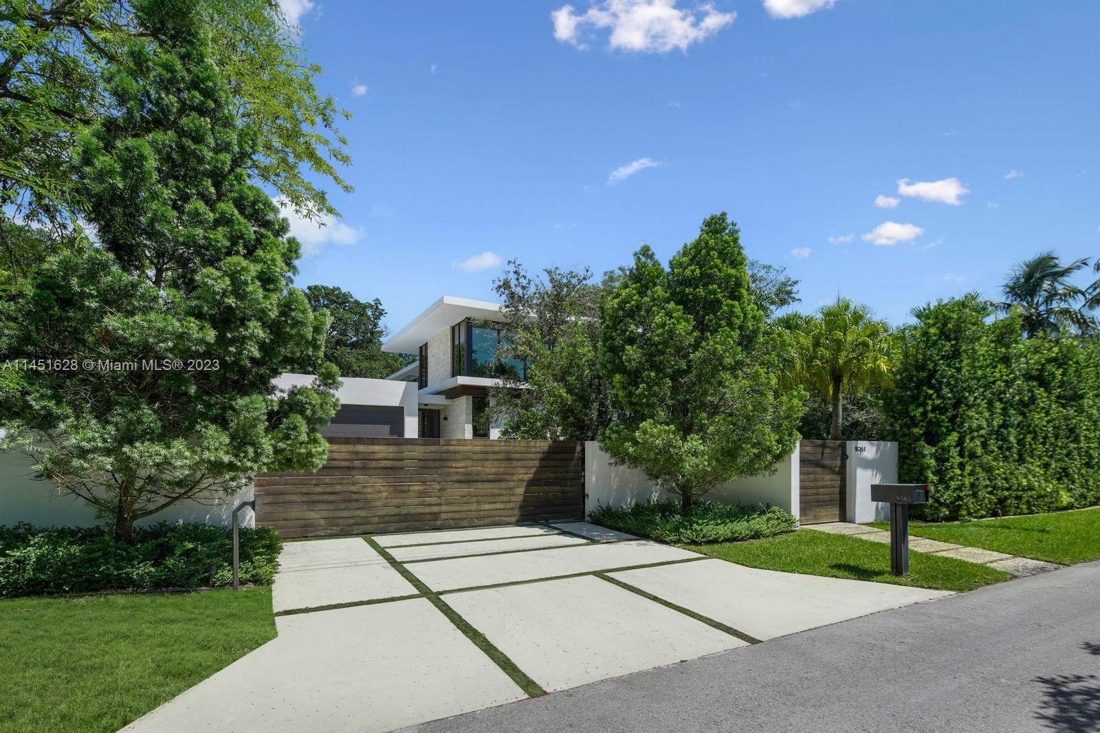 HAMMOCK PARK - Residential