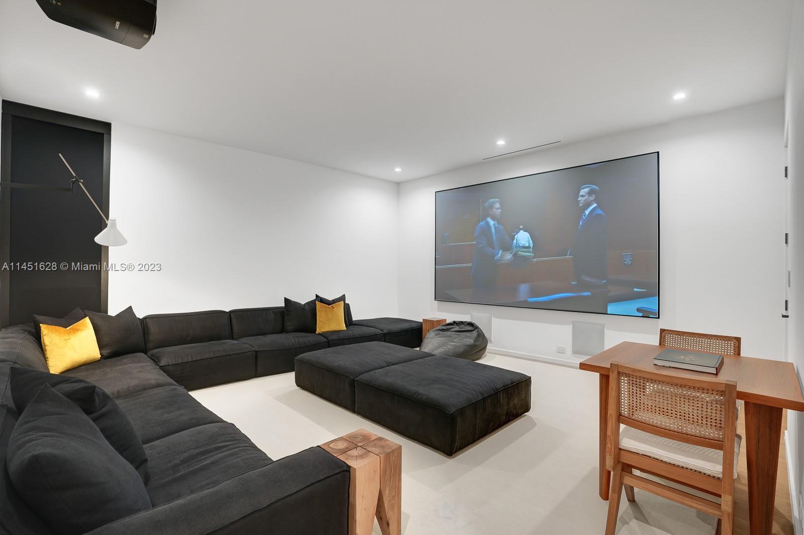 HAMMOCK PARK - Residential