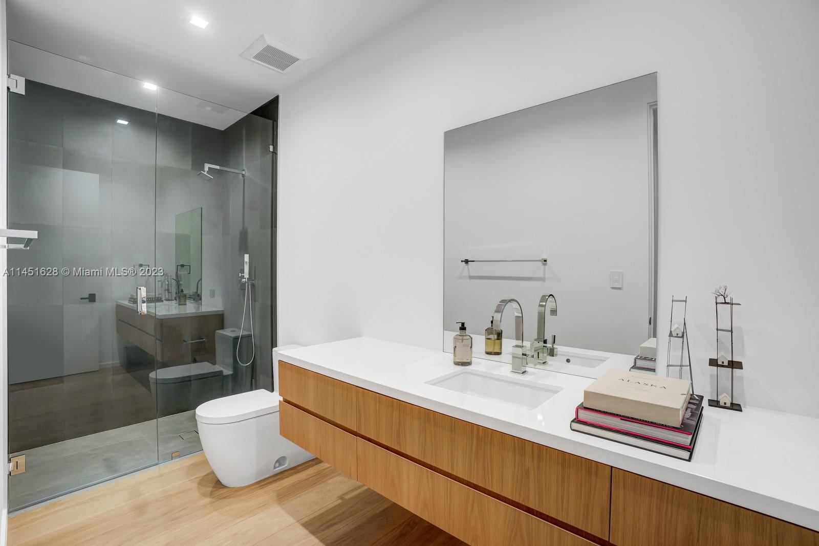 HAMMOCK PARK - Residential