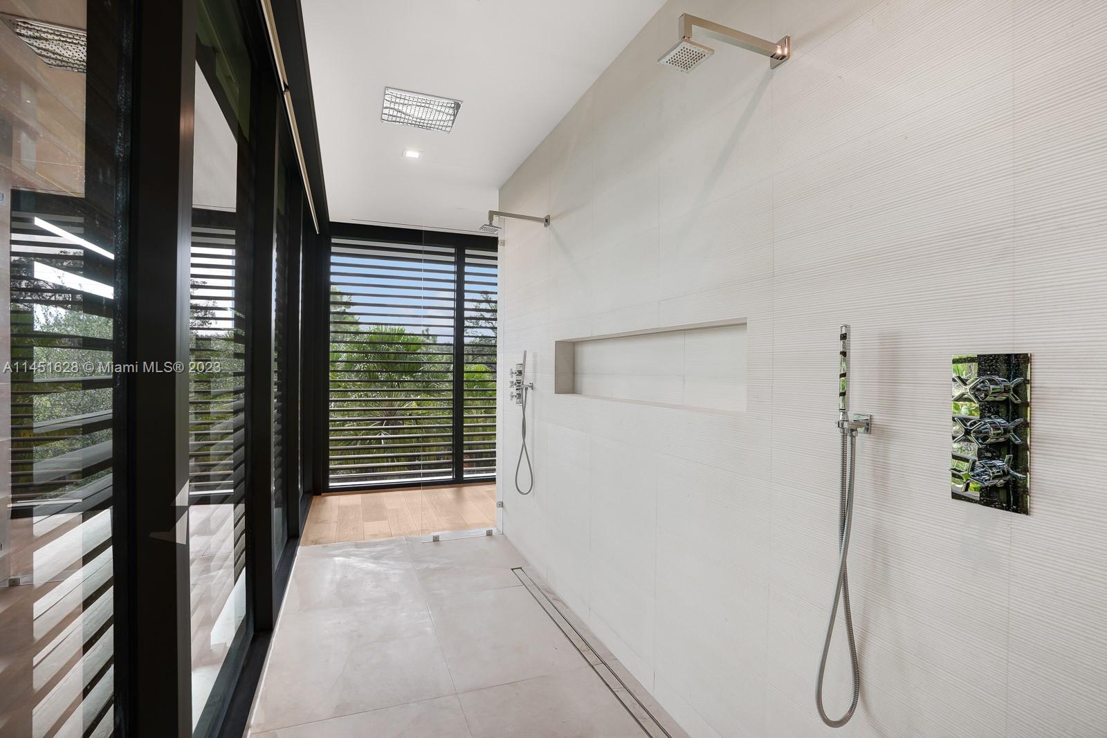 HAMMOCK PARK - Residential