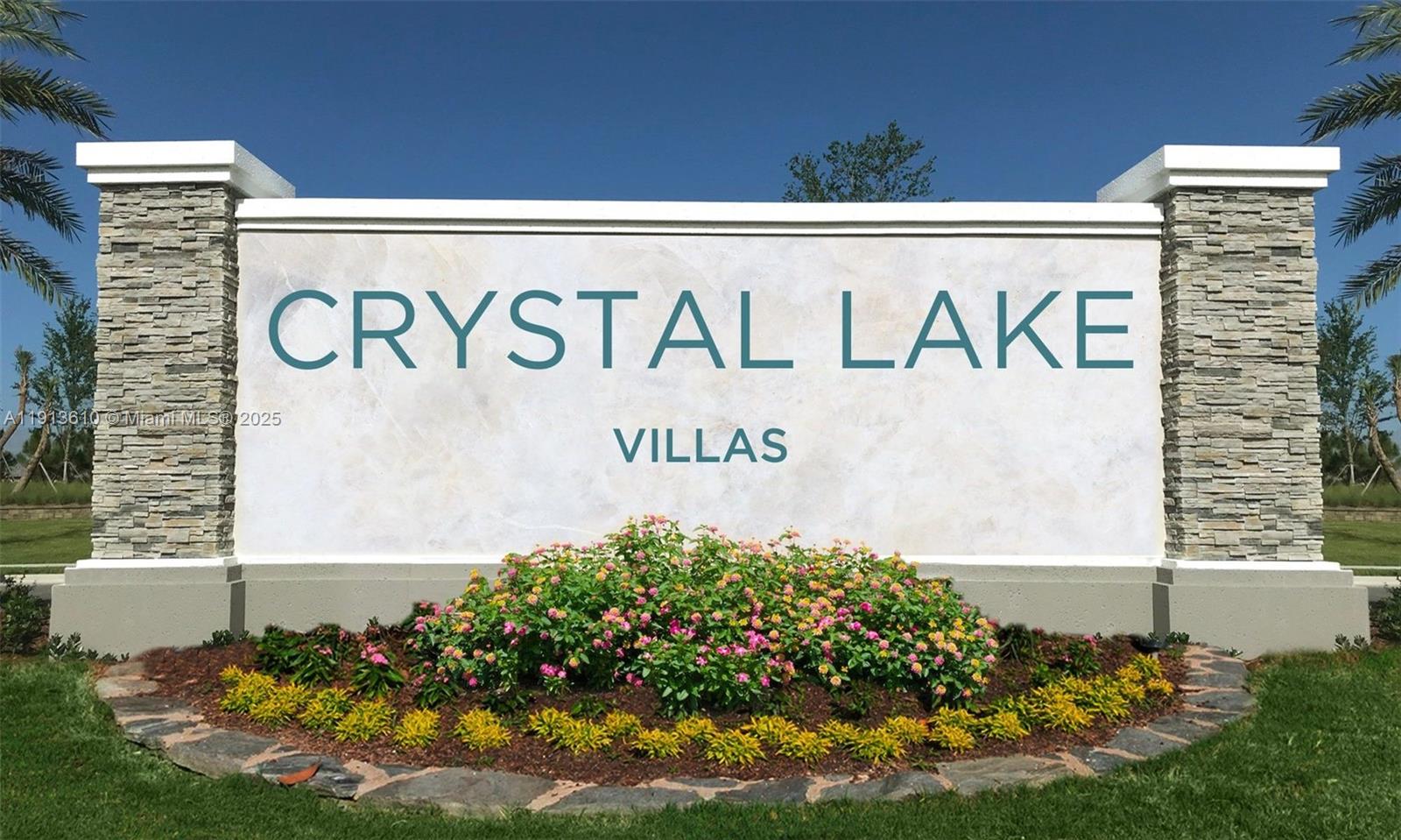 CRYSTAL LAKE 1ST SEC - Residential