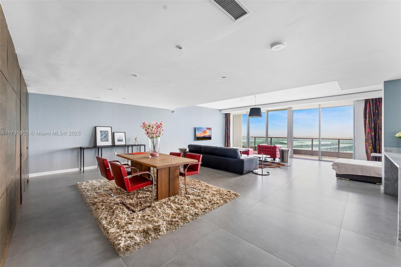 Rental Property at 900 Biscayne Blvd Ph6205, Miami, Broward County, Florida - Bedrooms: 3 
Bathrooms: 4  - $15,000 MO.