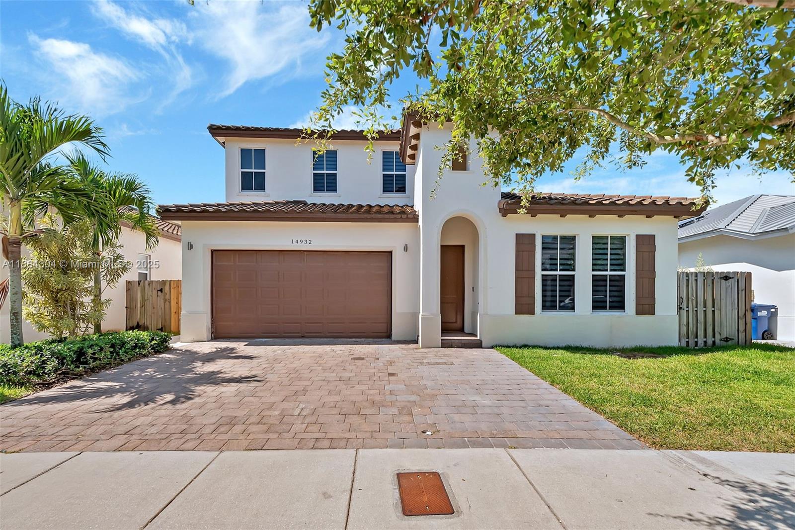 VENETIAN PARC - Residential Lease