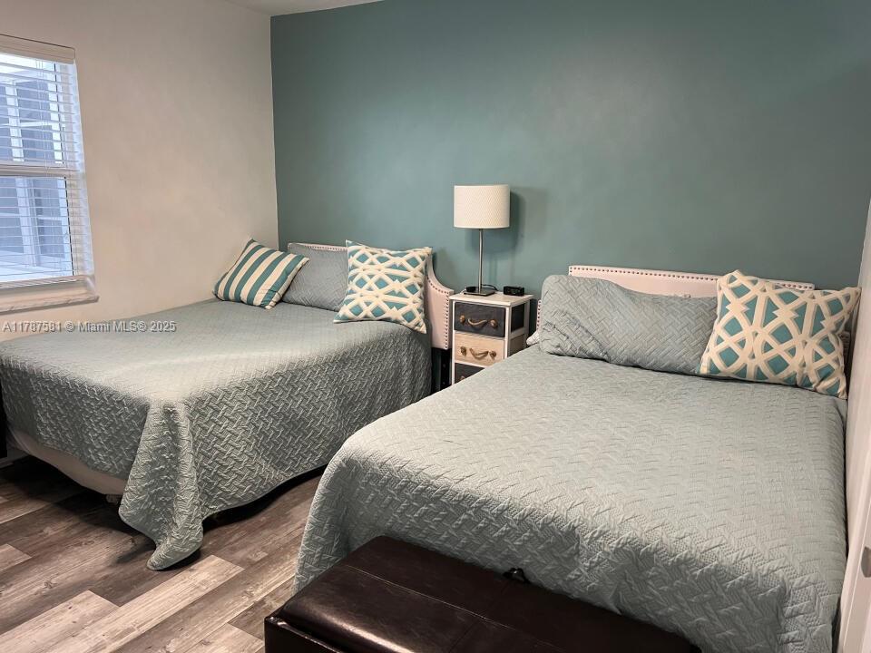 LEISURE TOWERS CONDO - Residential Lease