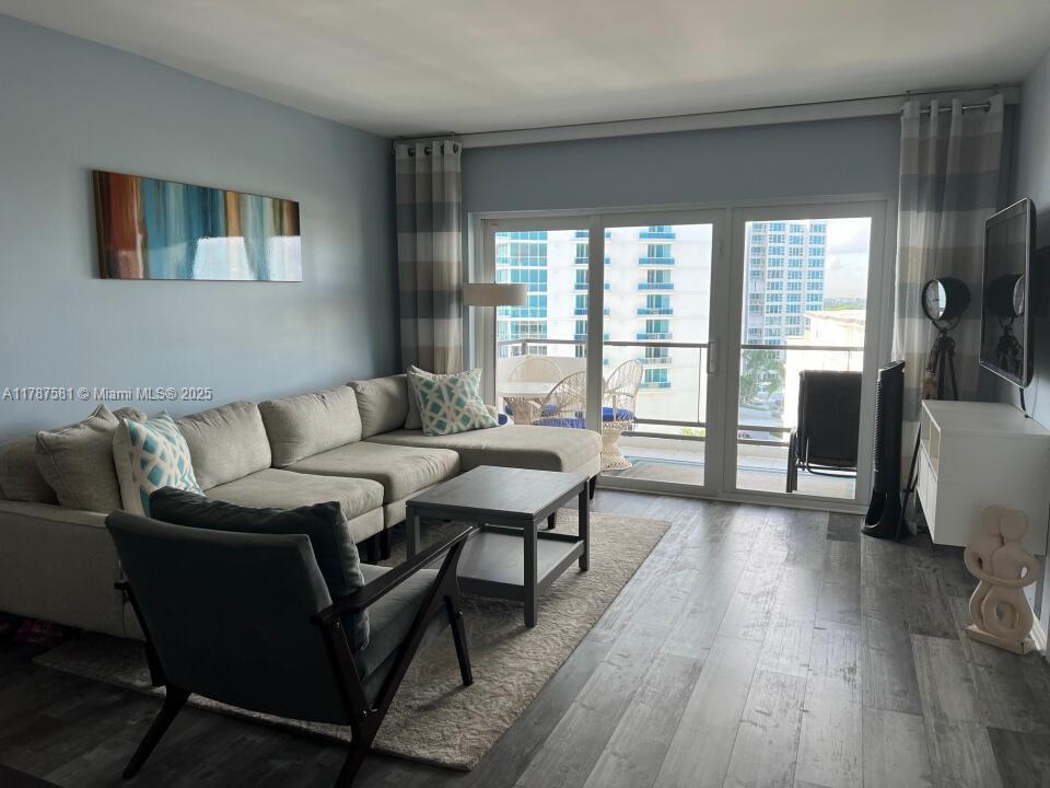 1500 S Ocean Blvd 907
