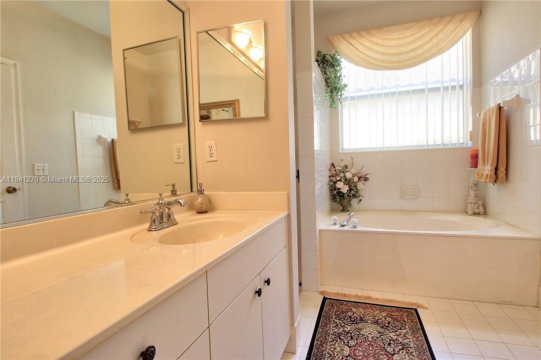 PARKWOOD IX - Residential Lease