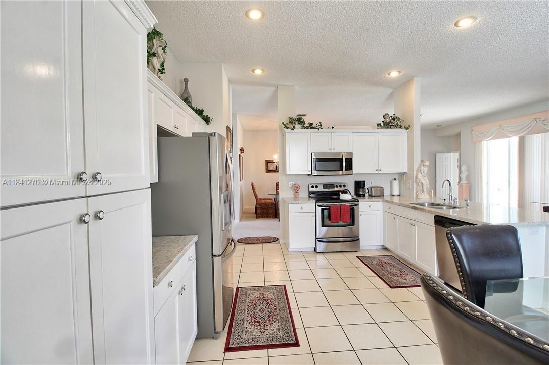 PARKWOOD IX - Residential Lease