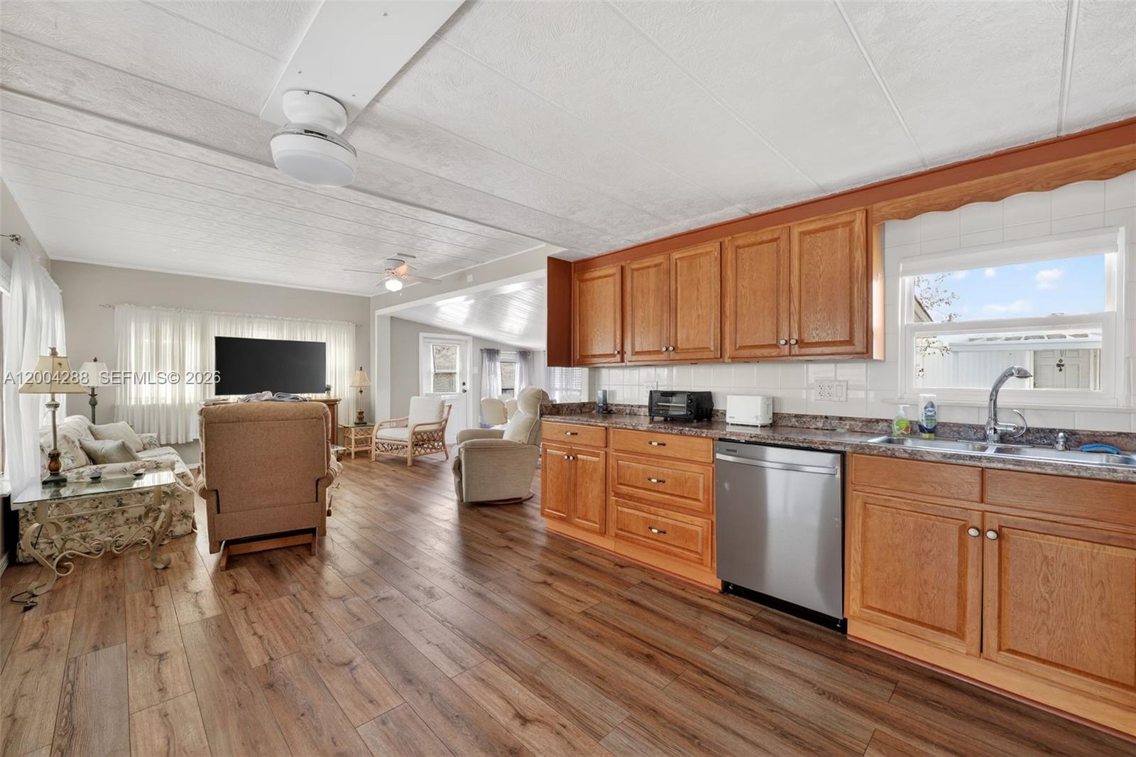 LAKE REGION MOBILE HOME VI - Residential