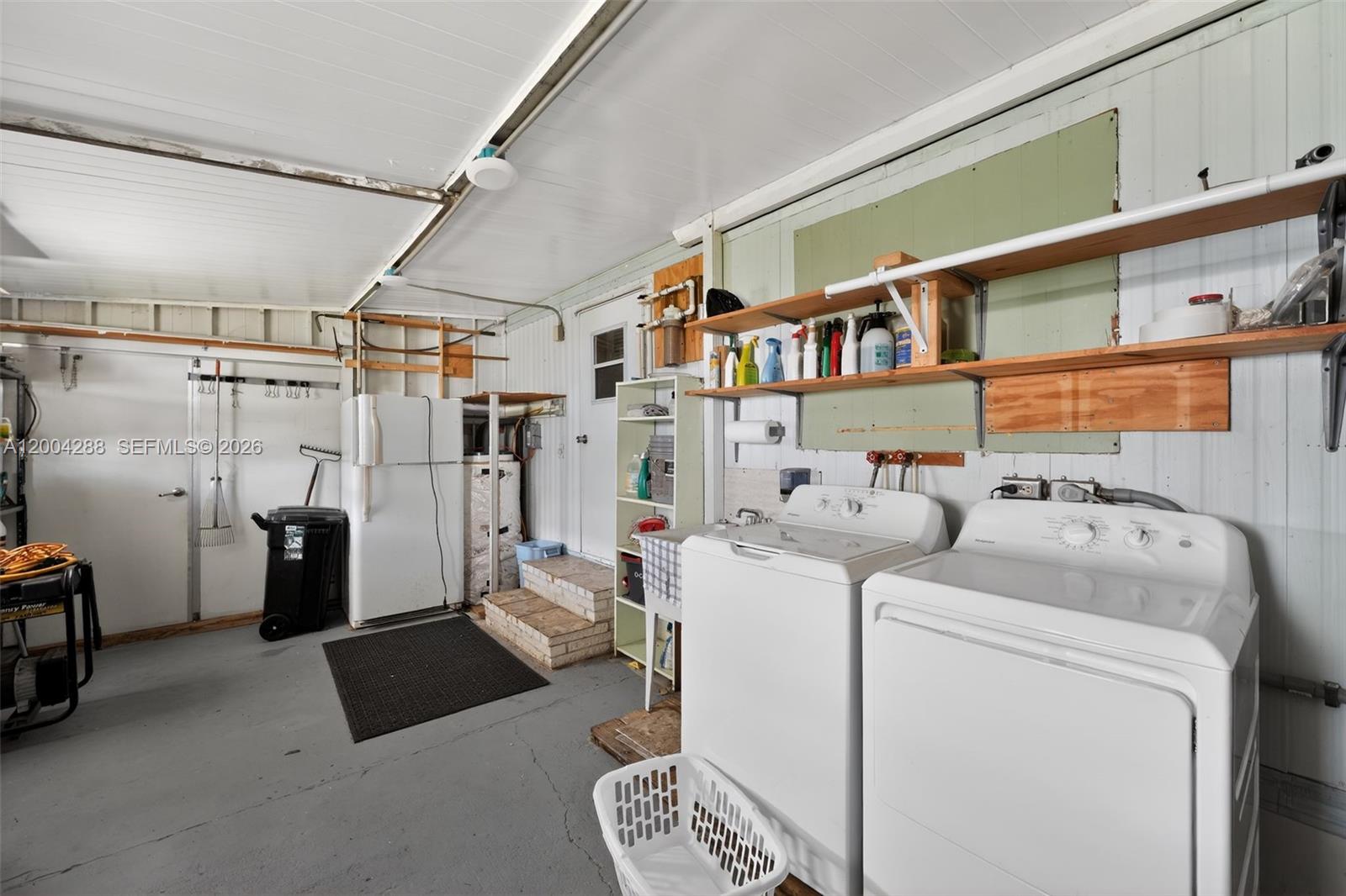 LAKE REGION MOBILE HOME VI - Residential