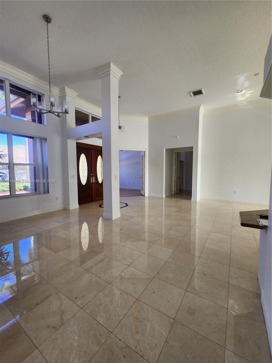 HOLLYWOOD LAKES COUNTRY C - Residential Lease