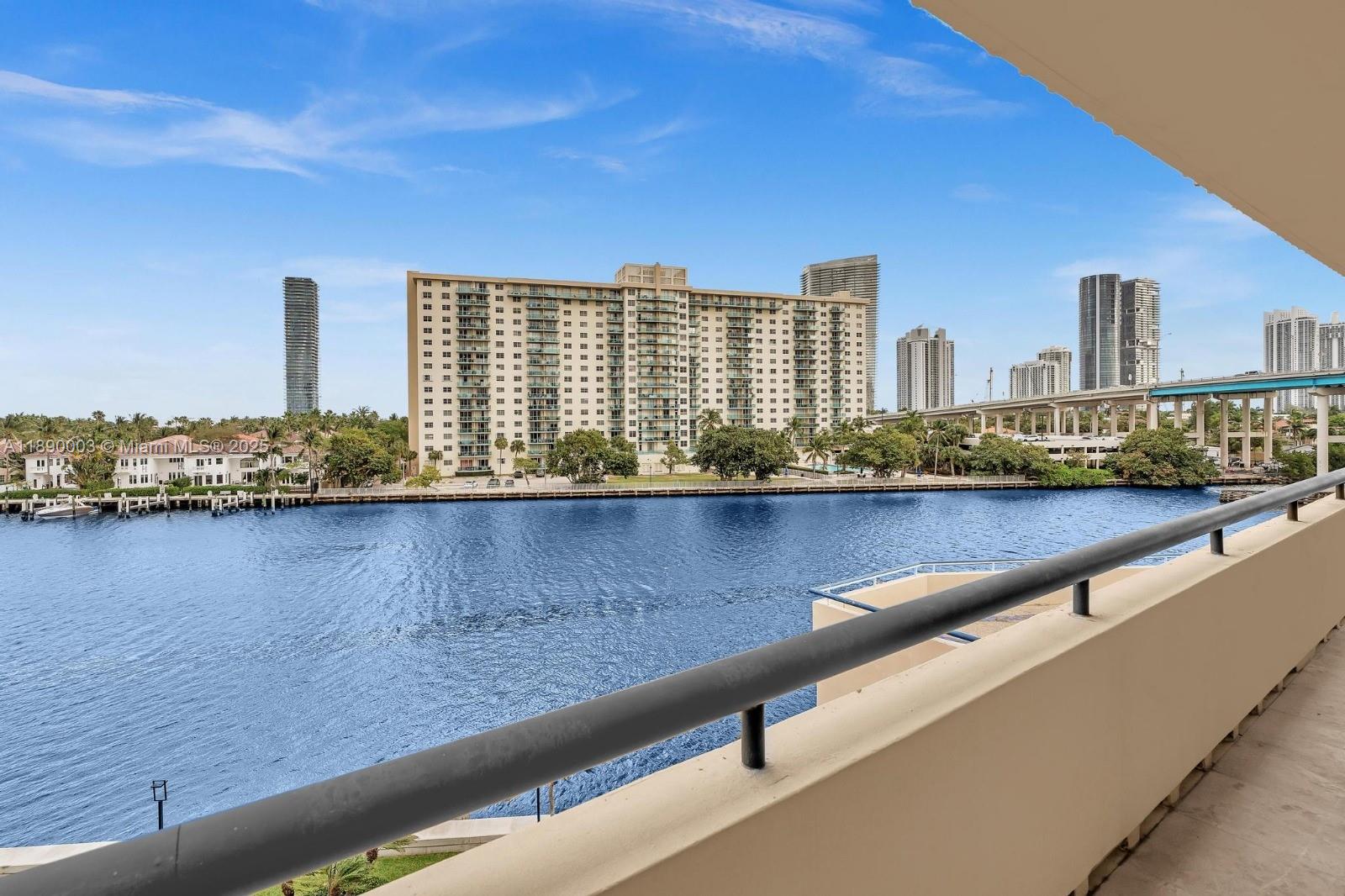 TURNBERRY TOWERS CONDO - Residential Lease