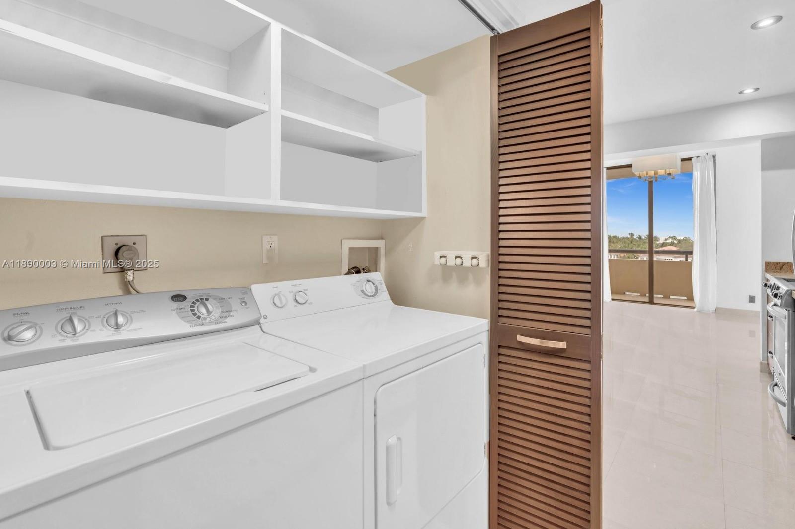 TURNBERRY TOWERS CONDO - Residential Lease