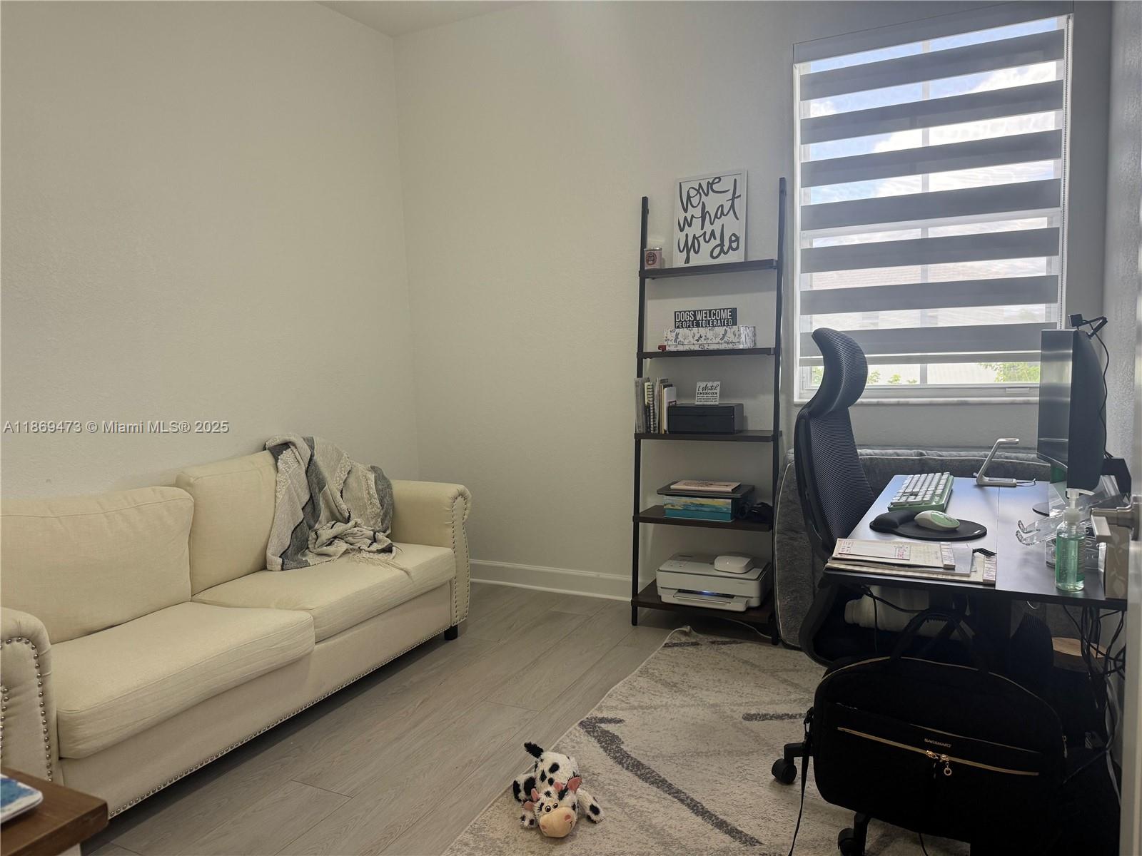 BISCAYNE ENTRADA 2ND REV - Residential