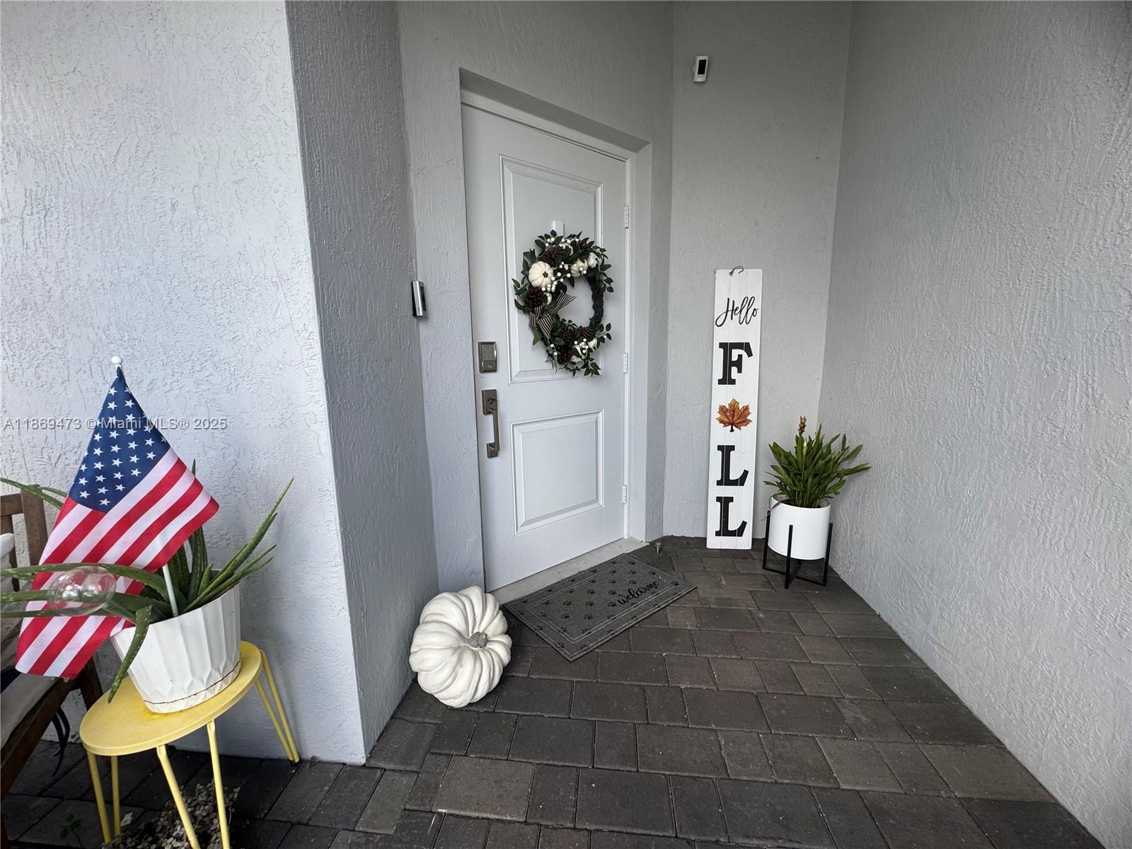 BISCAYNE ENTRADA 2ND REV - Residential