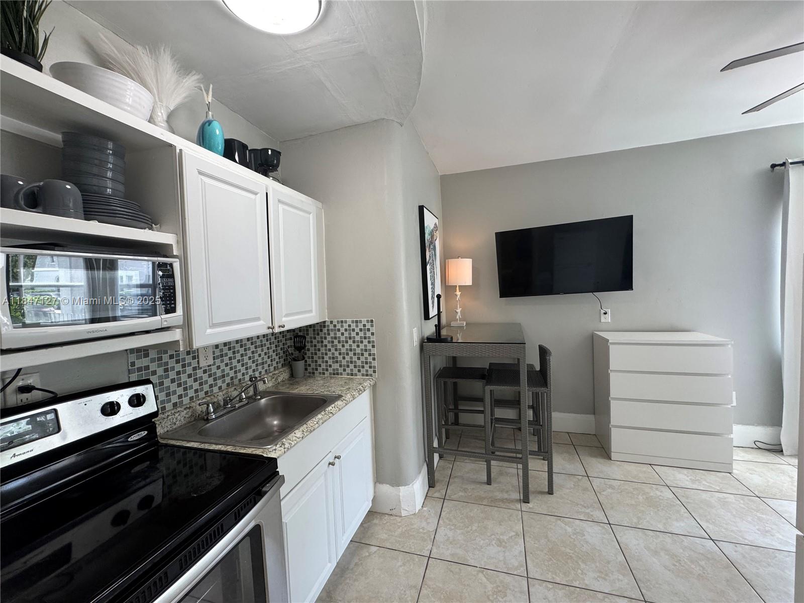 Welcome to South Beach living! This renovated, fully furnished turn-key studio is located in a classic Art Deco quadplex, nestled in the heart of the historic district. Just minutes from the beach and surrounded by world-class shopping and dining along Washington Ave, Collins Ave, Ocean Dr, and Alton Rd. Enjoy the convenience of onsite coin laundry and added peace of mind with security cameras throughout the property. Move-in ready with flexible lease options from 6 months to a year—schedule your tour today!