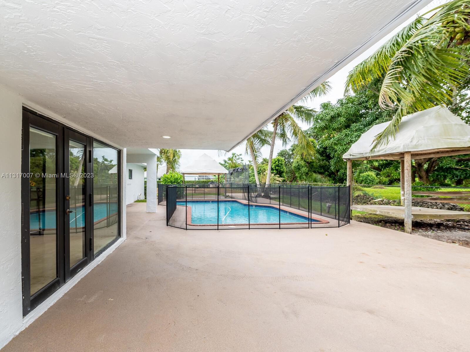 SPANISH VILLAS - Residential