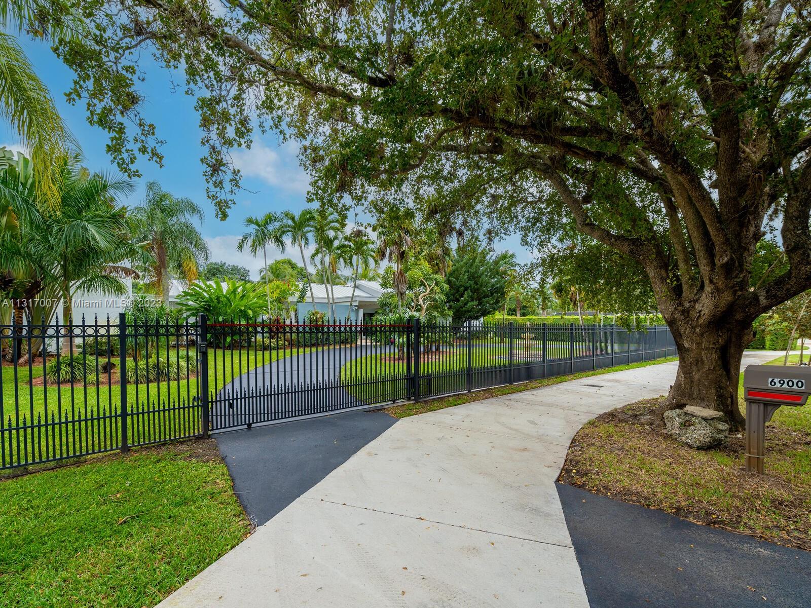 SPANISH VILLAS - Residential