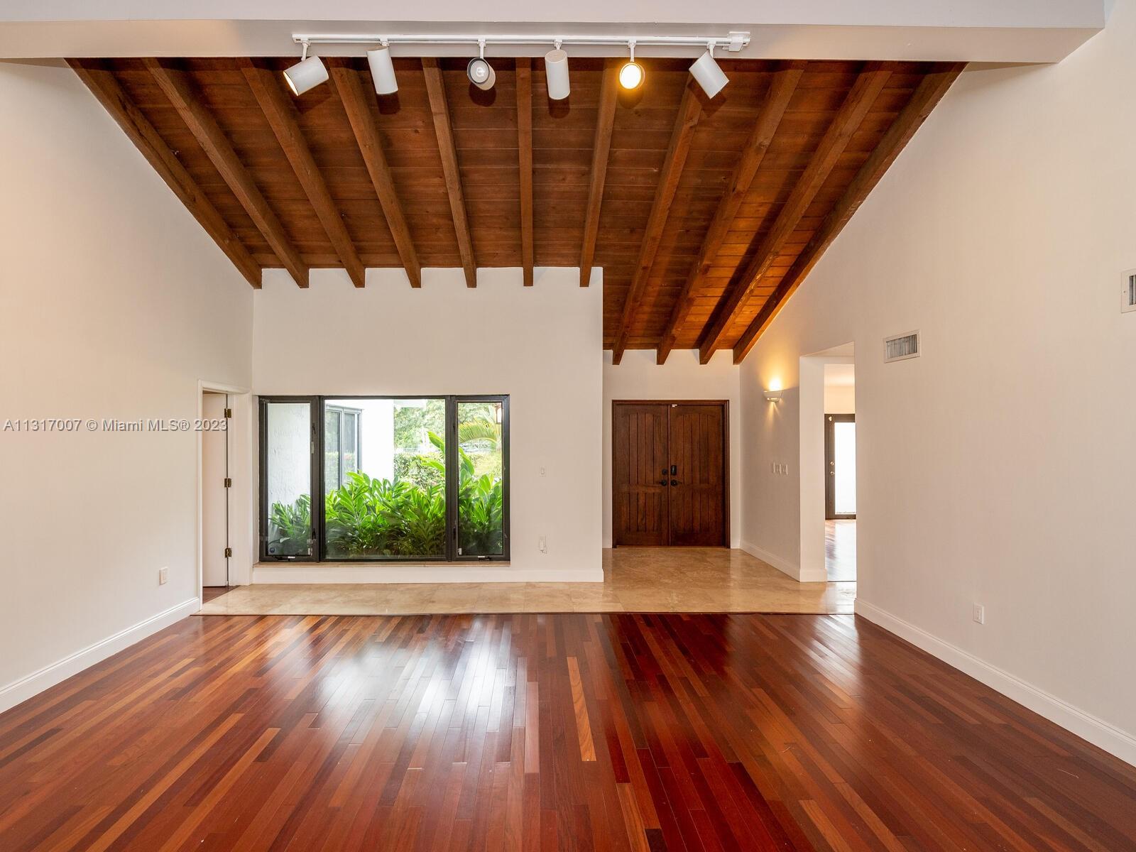 SPANISH VILLAS - Residential