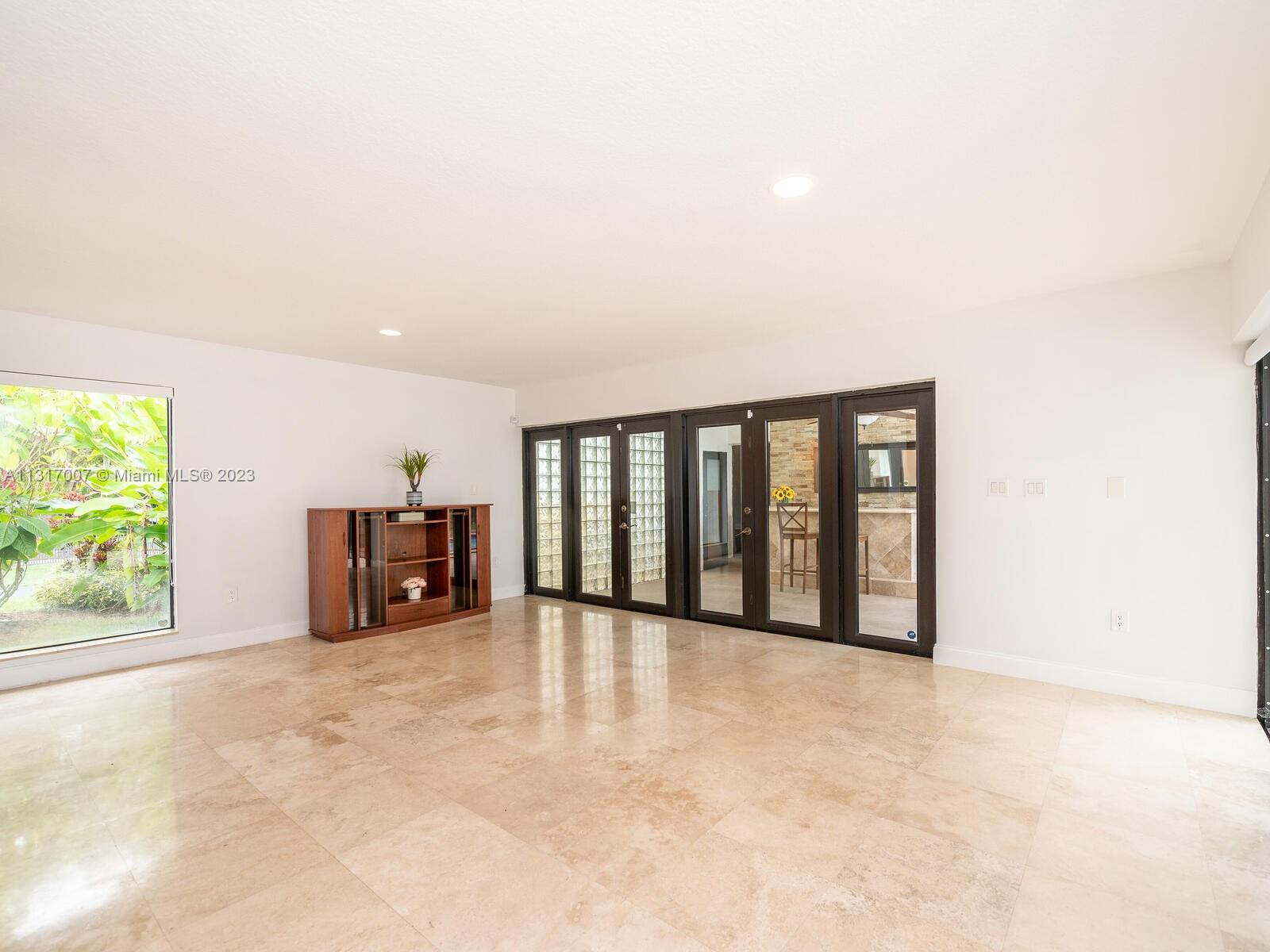 SPANISH VILLAS - Residential