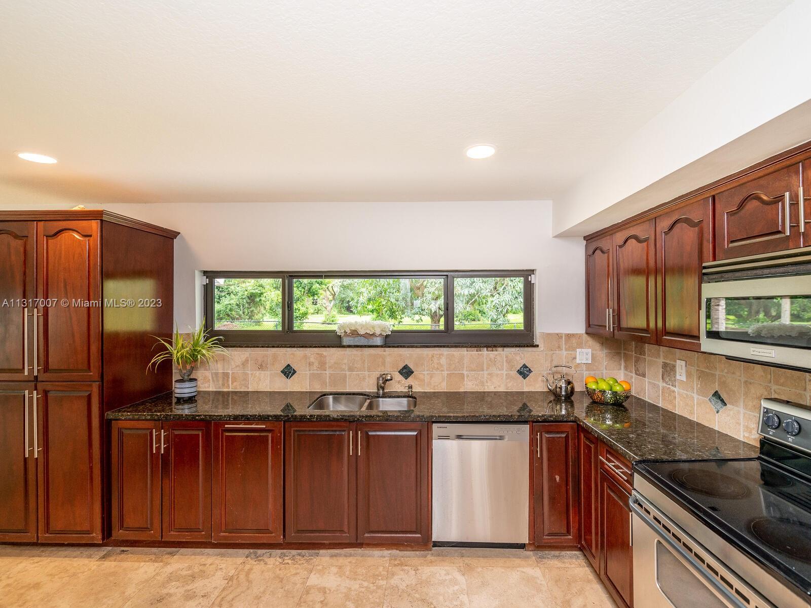 SPANISH VILLAS - Residential