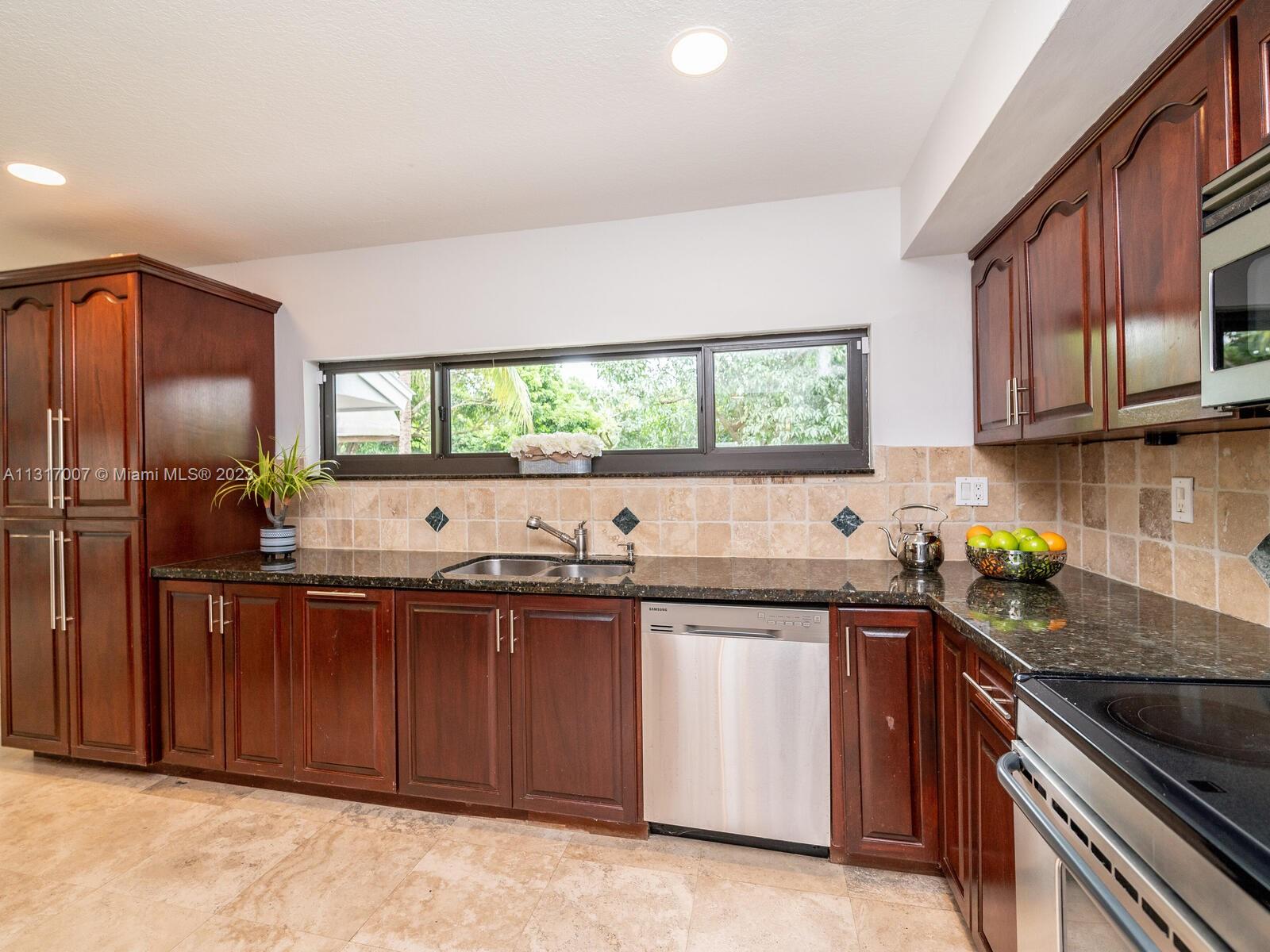 SPANISH VILLAS - Residential