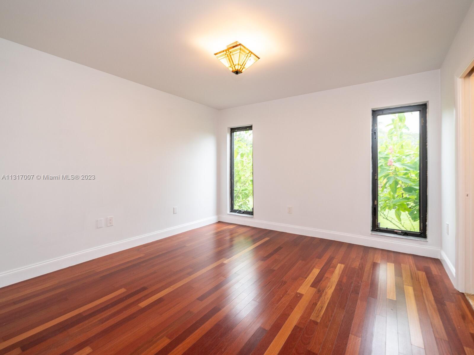 SPANISH VILLAS - Residential