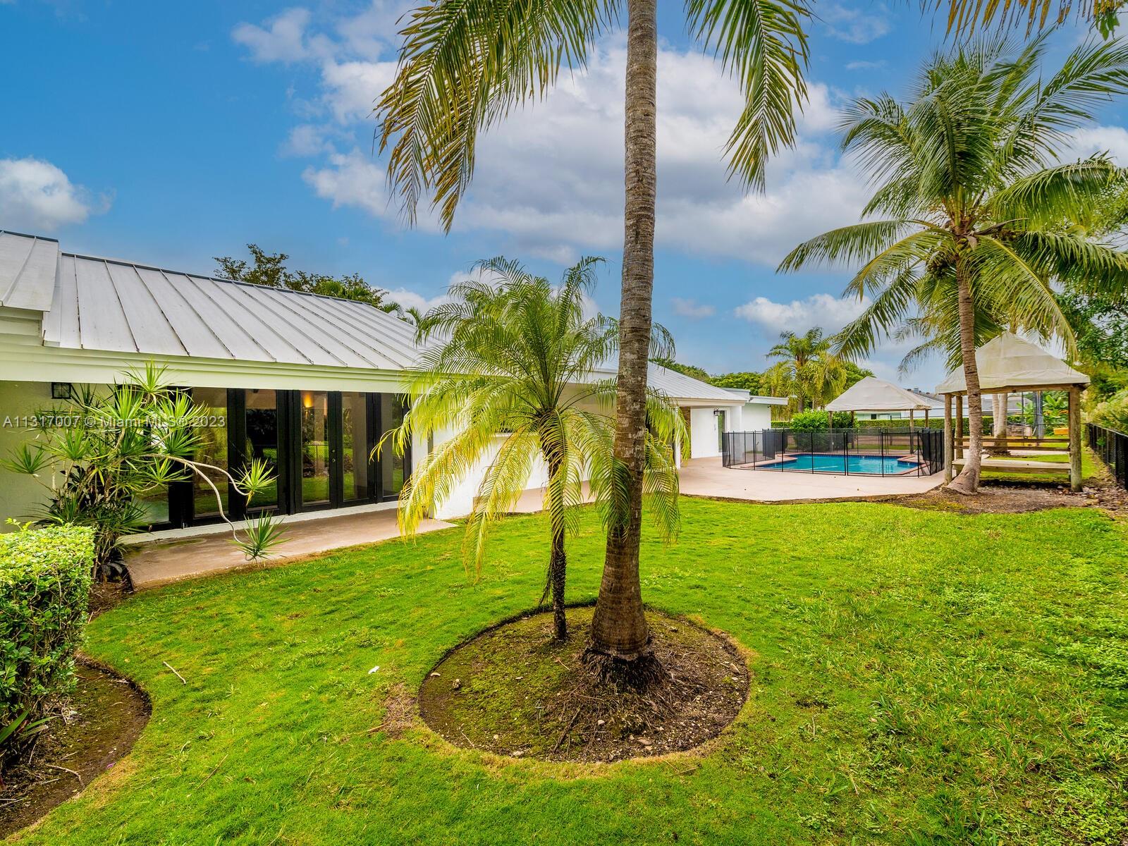 SPANISH VILLAS - Residential