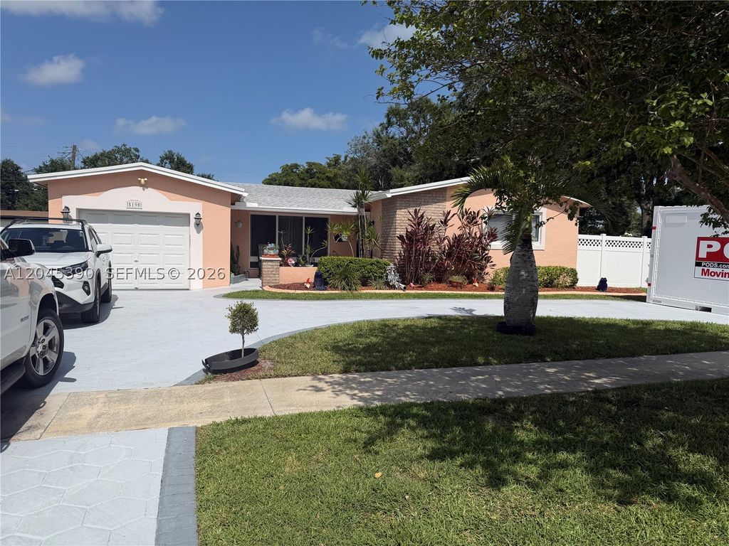 Photo of 5190 SW 89th Ave, Cooper City, FL 33328 (MLS # A12045390)