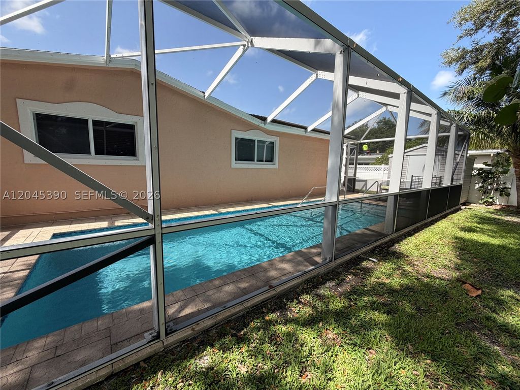 Photo of 5190 SW 89th Ave, Cooper City, FL 33328 (MLS # A12045390)