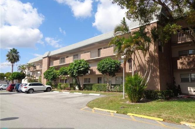 Rental Property at 8205 Nw 61st St B317, Tamarac, Broward County, Florida - Bedrooms: 2 
Bathrooms: 2  - $1,700 MO.