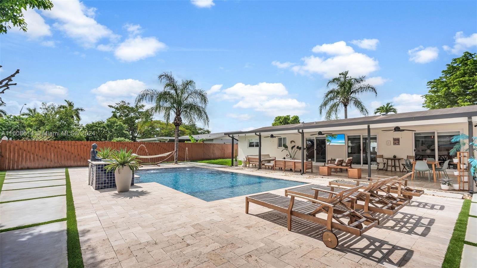 WINSTON PARK UNIT ONE - Residential