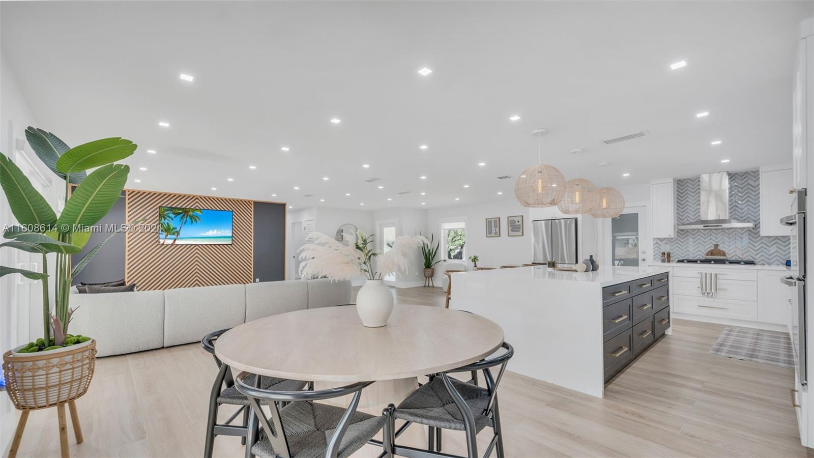 WINSTON PARK UNIT ONE - Residential