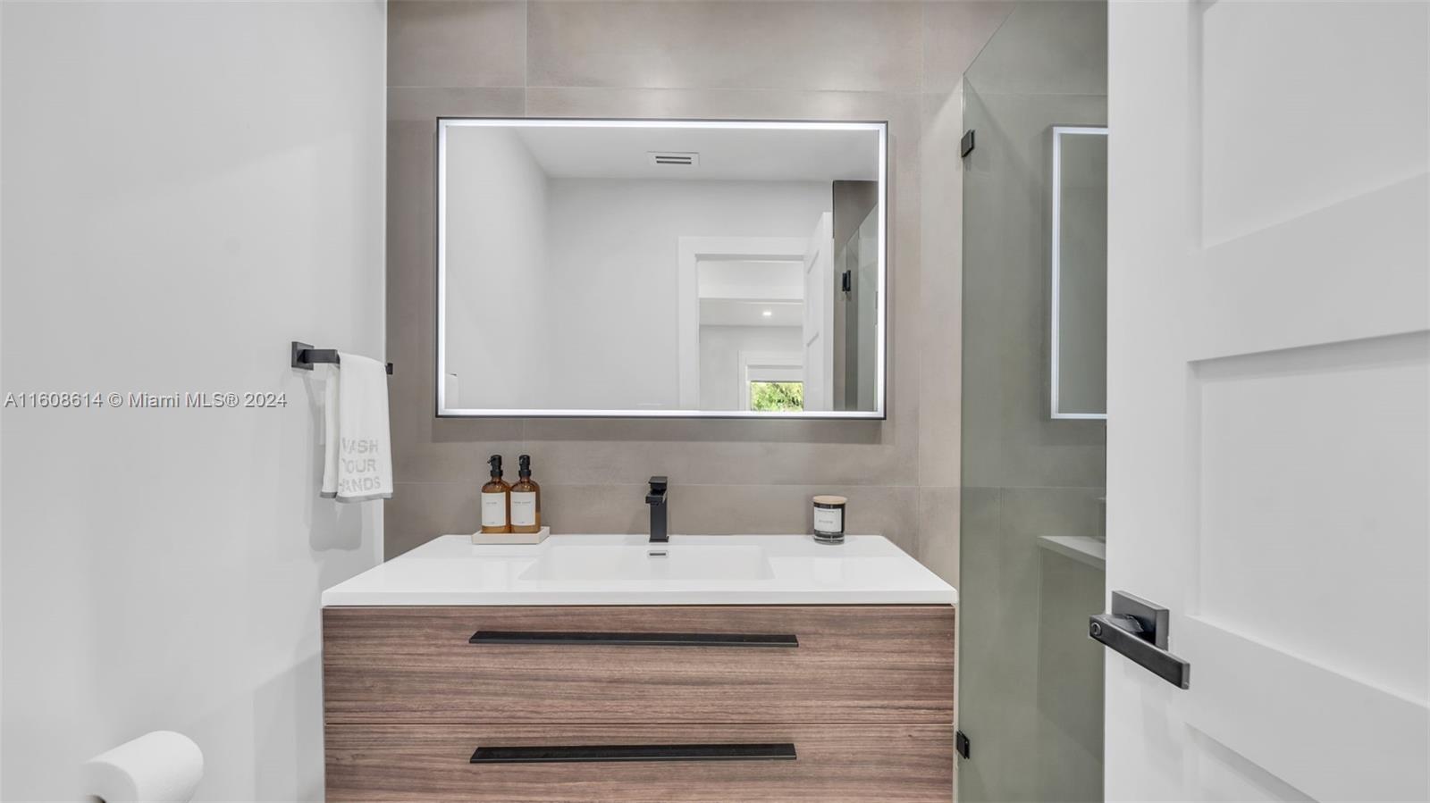 WINSTON PARK UNIT ONE - Residential