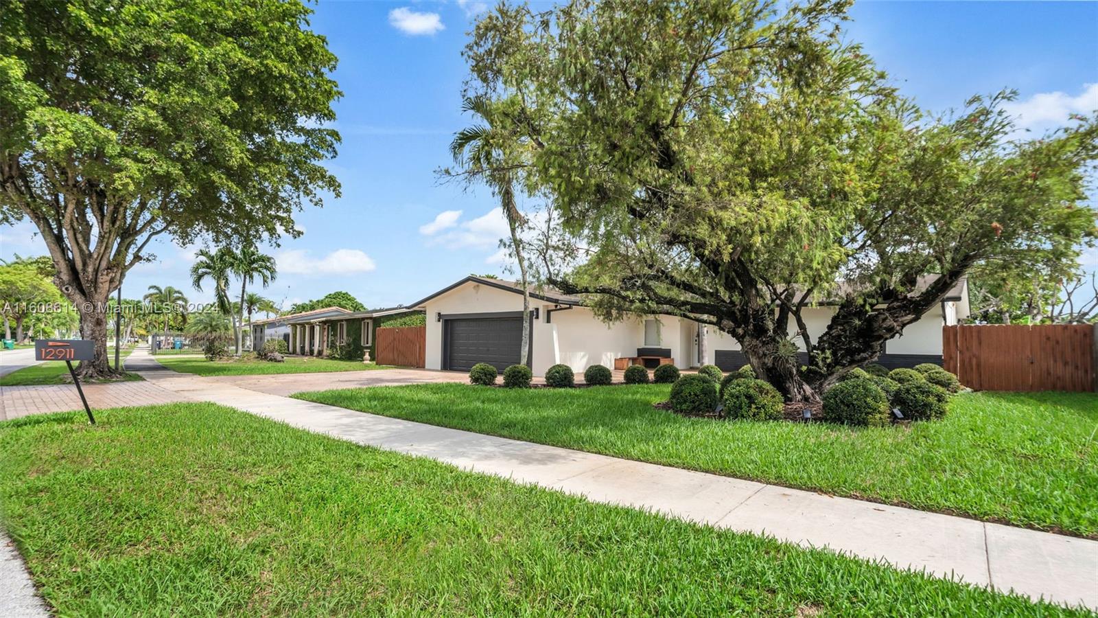 WINSTON PARK UNIT ONE - Residential