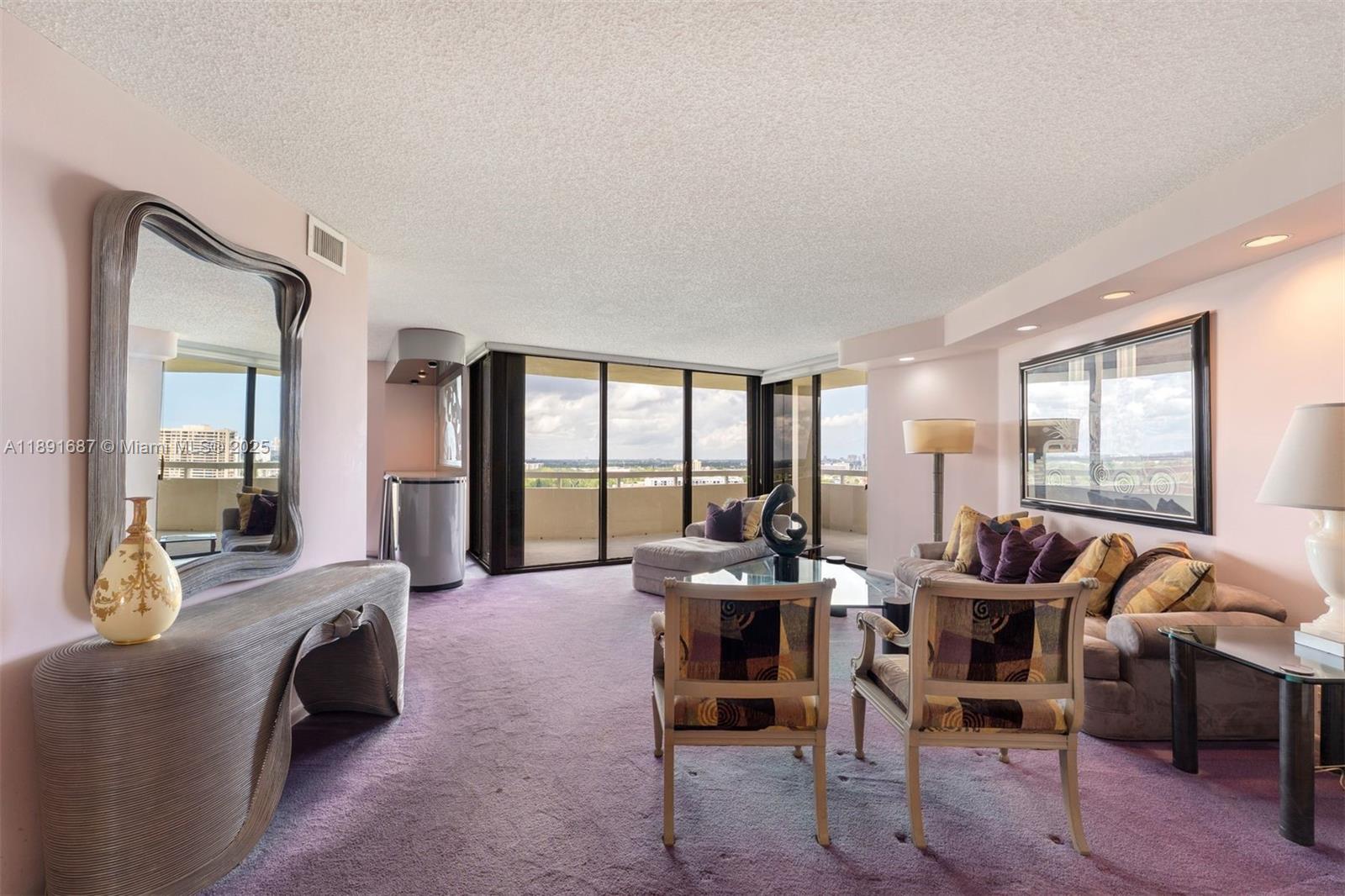 TOWERS OF QUAYSIDE CONDO - Residential