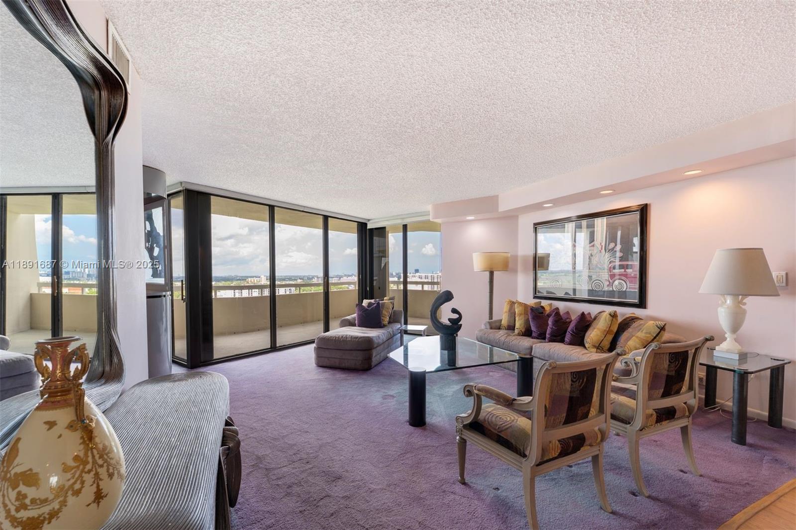 TOWERS OF QUAYSIDE CONDO - Residential