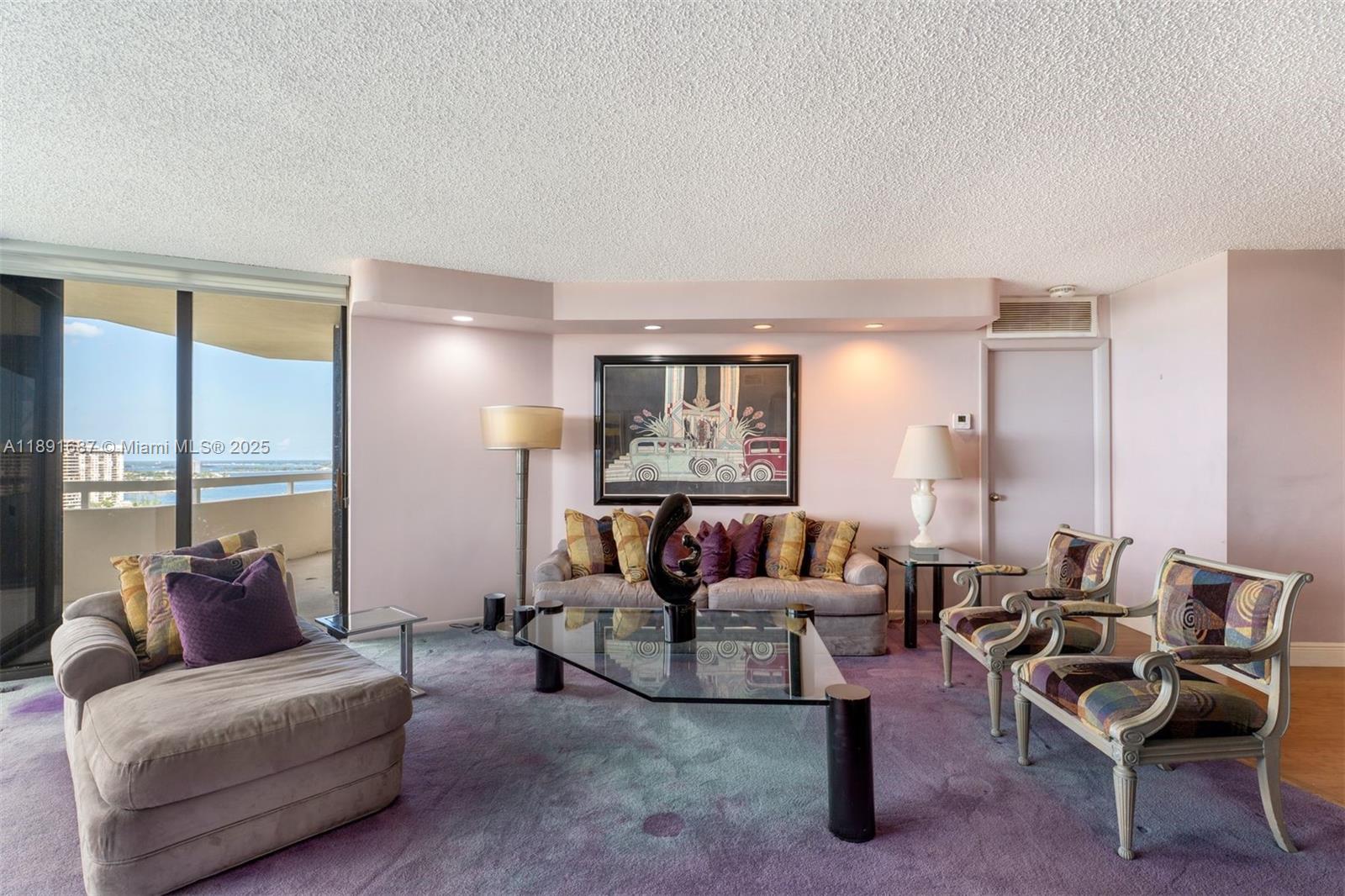 TOWERS OF QUAYSIDE CONDO - Residential