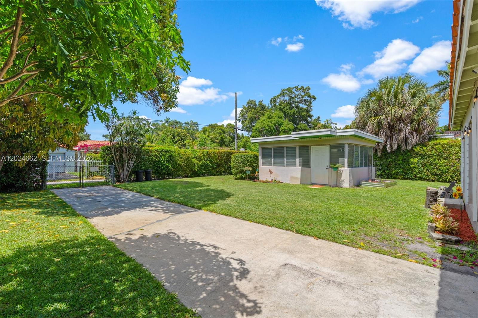 MIAMI SHORES EXTENSION - Residential