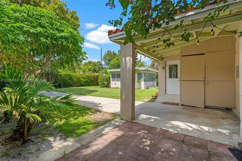 Tiny photo for 181 NW 110th St, Miami Shores, FL 33168 (MLS # A12024662)