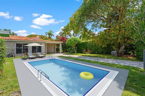 Tiny photo for 181 NW 110th St, Miami Shores, FL 33168 (MLS # A12024662)