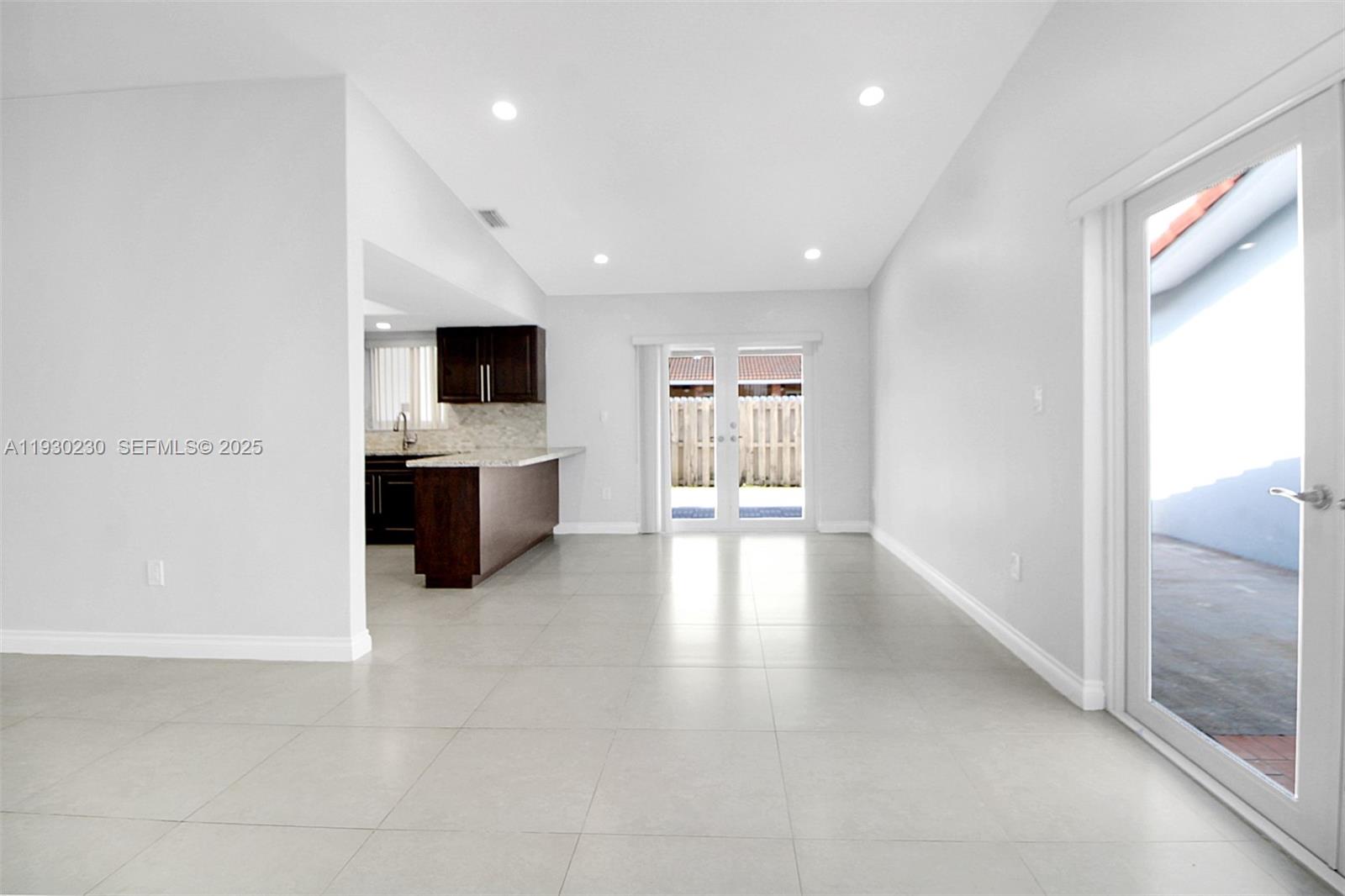 ALBA GARDENS SEC 3 - Residential