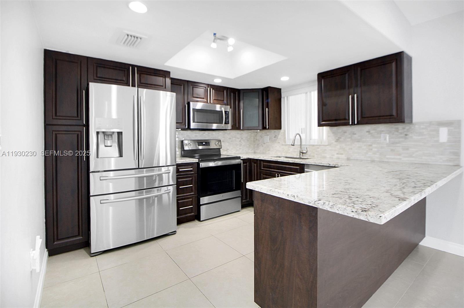 ALBA GARDENS SEC 3 - Residential