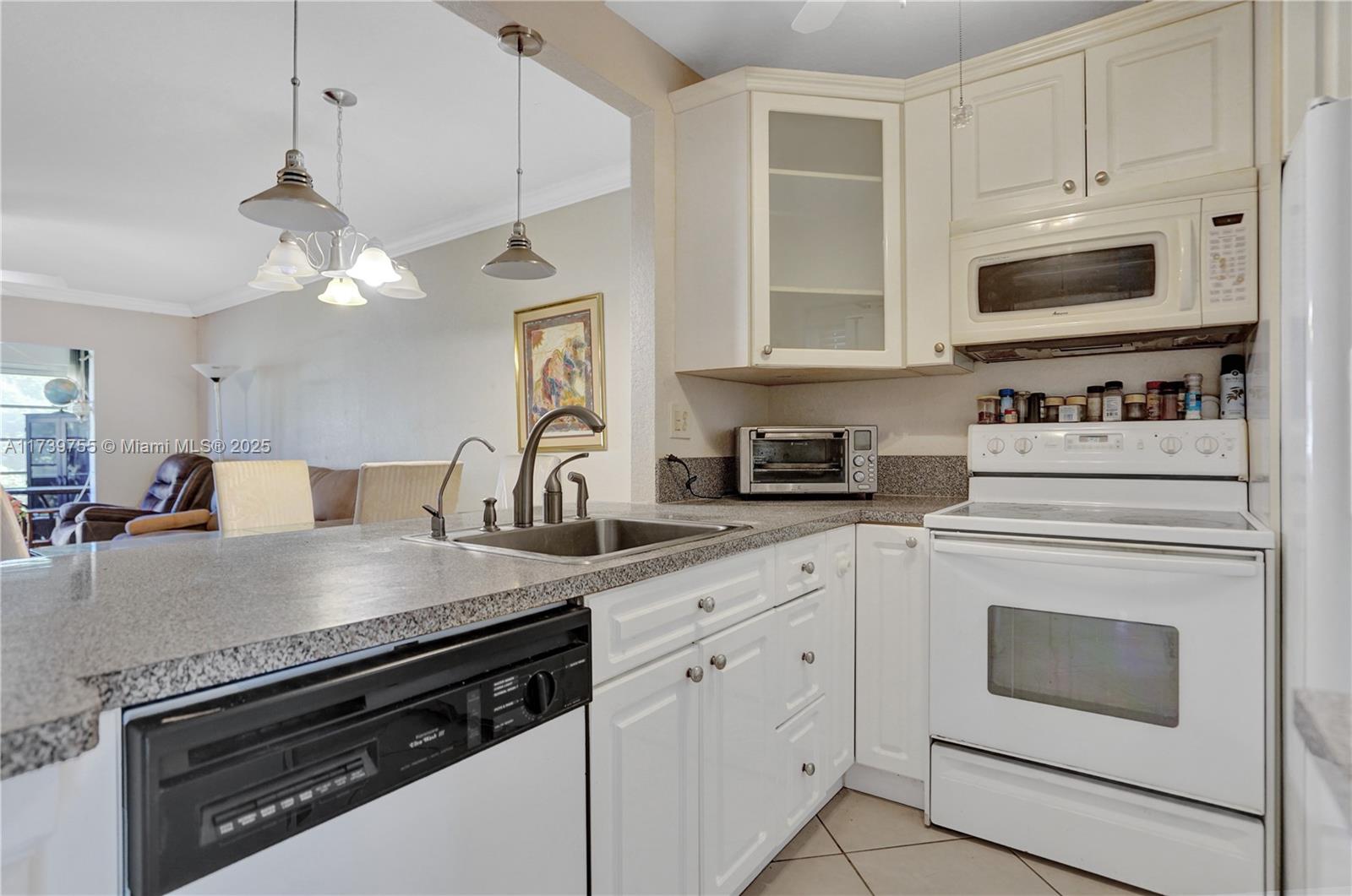 Property for Sale at 5103 Nw 35th St 601, Lauderdale Lakes, Broward County, Florida - Bedrooms: 2 
Bathrooms: 2  - $115,000
